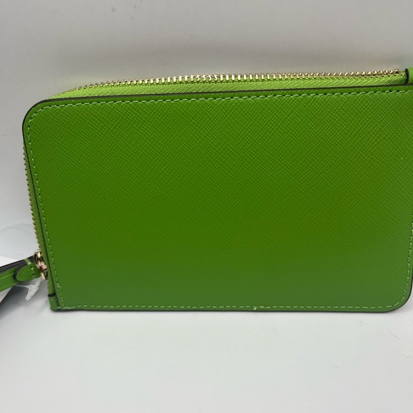 Kate Spade green wristlet. New with tags. - Picture 4 of 8